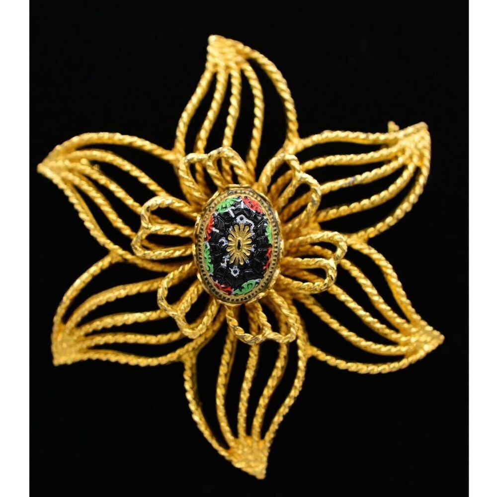 Vintage Gold Flower Brooch Pin Brushed Textured Painted Enamel Center 70s BinJ